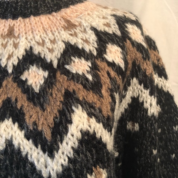 3 for $20- P.G.C Women's Sweater - Picture 4 of 6